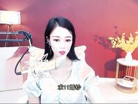 【最新厕拍】❤网红美女们的隐私时刻❤最新网红OL厕拍甄选 各种美臀淫穴超清窥视 一览无遗 网红私拍36P 超清4K版