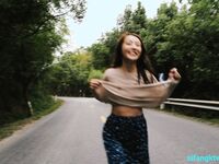 Ang modelong Shanghai ng Queen's Queen ni Uncle Wang Dongdou na si Ada ay isang malakihang koleksyon