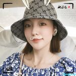 Ang modelong Shanghai ng Queen's Queen ni Uncle Wang Dongdou na si Ada ay isang malakihang koleksyon