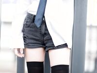 【值得一看】热裤黑丝绝对领域