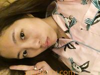 最新破解良家小媳婦沒有男人，自己在家自慰