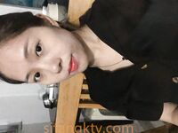 最新破解良家小媳婦沒有男人，自己在家自慰