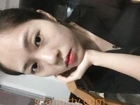 最新破解良家小媳婦沒有男人，自己在家自慰