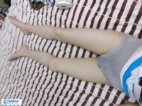 【真实灌醉】迷玩COSPLAY的社团气质小美女，极品大长腿