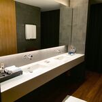 韩国小母狗『B5rass』重口调教 拳头塞逼 扩肛训练 裸体夜行 深喉啪啪