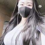 推特女神记录从学生时代到怀孕生孩子全蜕变 孕期下海卖奶水 快递直接躺在怀里喝的那种