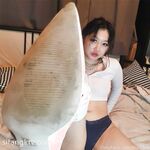 知名中韩混血网红女神『莎伊克』性爱订阅私拍后入白嫩丰臀啪啪深喉裹屌爆操无毛学穴高清