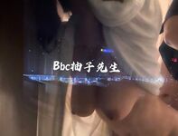 Sarjana fotografi erotik dan estetik yang popular [Bbc Mr. Yuzu] mempunyai pemandangan terbaik menembak peribadi Big Breasts Pelbagai penampilan awek dewi menunjukkan sisi yang berbeza.