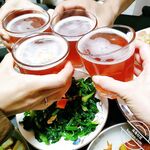 근친상간 여신의 어머니이자 하이자오 커뮤니티 교사인 핑 자매는 충격적인 신작입니다. 핑 자매와 아들 사이의 성 난교는 고화질의 외설적인 대화로 가득 차 있습니다.