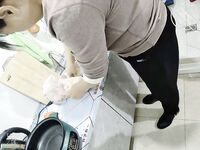 Haijiao 지역 사회에서 가장 나쁜 근친상간 신인 Feng Hua Xueyue는 그녀의 형제와 어머니를 박고 아들에게 어머니를 세게 박아달라고 계속 요구했습니다. 그녀는 죽을 때까지 참을 수 없었습니다.