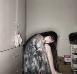 《台湾情侣泄密》冒充舞蹈老师让声音很嗲的嫩妹掰开鲍鱼看看是否处女