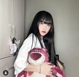 《台湾情侣泄密》冒充舞蹈老师让声音很嗲的嫩妹掰开鲍鱼看看是否处女