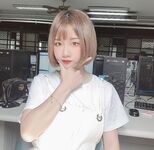 《台湾情侣泄密》冒充舞蹈老师让声音很嗲的嫩妹掰开鲍鱼看看是否处女