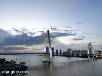 การถ่ายภาพ Dawei - เรื่องราวของอาจารย์ Jiayin และนางแบบแสนสวยและมีมูลค่าสูงของเขา เขาฝึกให้พวกเขาเชื่อฟังทีละคน และเปลี่ยนเพศไปทีละวัน