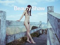 Internal model group various masters share exposure selfie collection white tiger force slim young girl exhibition center fully exposed bravely into the men's toilet