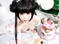 极品Cos爆机少女『喵小吉』开年新作《小吉的快乐野餐》户外放纵美味蜜穴超清4K原版