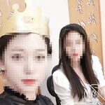 海角社区乱伦大神《我的妈妈和小姨是腿模》 在小姨的帮助下终于插进了妈妈的阴道很软很滑很嫩