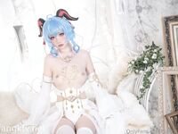 推特57万粉网红女神『一只云烧』最新OF订阅私拍童颜巨乳各式COS极度魅惑高清