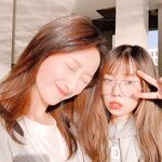 私房一月最新流出『魔手外购』极品厕拍《艺校极品学生妹》(同学)4 大尺度挑逗撩骚超水灵2