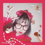 私房一月最新流出『魔手外购』极品厕拍《艺校极品学生妹》(同学)4 大尺度挑逗撩骚超水灵2