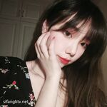 私房一月最新流出『魔手外购』极品厕拍《艺校极品学生妹》(同学)4 大尺度挑逗撩骚超水灵2