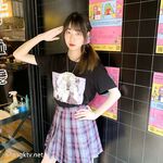 私房一月最新流出『魔手外购』极品厕拍《艺校极品学生妹》(同学)4 大尺度挑逗撩骚超水灵2