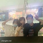 私房一月最新流出『魔手外购』极品厕拍《艺校极品学生妹》(同学)4 大尺度挑逗撩骚超水灵2