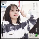 私房一月最新流出『魔手外购』极品厕拍《艺校极品学生妹》(同学)4 大尺度挑逗撩骚超水灵2