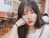 私房一月最新流出『魔手外购』极品厕拍《艺校极品学生妹》(同学)4 大尺度挑逗撩骚超水灵2