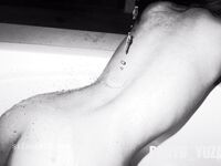 [Karya hebat ❤️Sangat disyorkan] Karya baharu jurugambar "YUZA" yang diketengahkan dengan sempurna menggabungkan seks telanjang dan keinginan rohani dengan sempurna, penggambaran peribadi definisi tinggi 443P versi 720P definisi tinggi