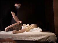 推特上海乾練短發氣質美女姐姐【未央】收費群福利~騷婊無時無刻不在放騷~紫薇噴水露出百合超級帶感