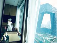 推特上海乾練短發氣質美女姐姐【未央】收費群福利~騷婊無時無刻不在放騷~紫薇噴水露出百合超級帶感