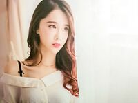 Xuanzi의 휴일이 아닌 사진 워터마크가 없는 복원 버전