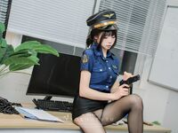 バニーガールをひとくち～「ウーロン婦警」＆おやすみキス