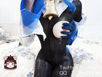 Xianxiantao- cos walnut