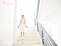 小师妹全裸露出带你游览学校