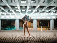 有喵酱- 夜晚户外露出96P+2V