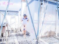 Large scale exposure at the intersection of the village near the school