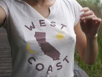 [Latest Sex Leaks 2021] Beautiful Chinese wife was fucked by her scumbag French husband and his friend in a 3P sex private photo shoot, riding and fucking HD private photo shoot 1427P HD 720P version