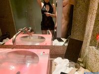 Dewi selebriti internet yang tampan, susuk tubuh dan perangai [Always behind your back TK] menunjukkan wajahnya dalam penggambaran peribadi yang lucah