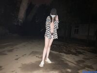 Dewi selebriti internet yang tampan, susuk tubuh dan perangai [Always behind your back TK] menunjukkan wajahnya dalam penggambaran peribadi yang lucah