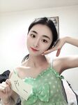 Contrast and exposed beauty Ying Dashen [Yi Shao] customized + 19 sets of sexy and obscene photos half body in green clothes