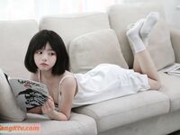 颜值即正义超清纯学妹背着男友被男人们调教妹子够清纯有邻家小妹的感觉附生活照