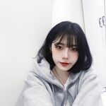 《精品泄密》被调教成小母狗的美女大学生「我家的狗说她很想见你,对的就是我」