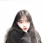 《精品泄密》被调教成小母狗的美女大学生「我家的狗说她很想见你,对的就是我」