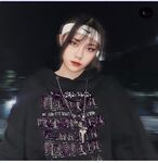 《精品泄密》被调教成小母狗的美女大学生「我家的狗说她很想见你,对的就是我」