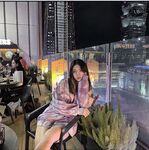 《精品泄密》被调教成小母狗的美女大学生「我家的狗说她很想见你,对的就是我」