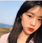 《精品泄密》被调教成小母狗的美女大学生「我家的狗说她很想见你,对的就是我」