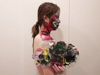 ล่าสุดที่รั่วไหลออกมาบน Twitter คือสาวปัญญาชนวิทยาลัยจิตวิทยาทางเลือก [คาริน] ที่ถ่ายรูปส่วนตัวที่ไม่เหมาะสมต่างๆ เธอชอบสร้างในส่วนส่วนตัวและชอบมีเซ็กส์กับลิลลี่เพื่อนสนิทของเธอ