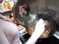 ล่าสุดที่รั่วไหลออกมาบน Twitter คือสาวปัญญาชนวิทยาลัยจิตวิทยาทางเลือก [คาริน] ที่ถ่ายรูปส่วนตัวที่ไม่เหมาะสมต่างๆ เธอชอบสร้างในส่วนส่วนตัวและชอบมีเซ็กส์กับลิลลี่เพื่อนสนิทของเธอ